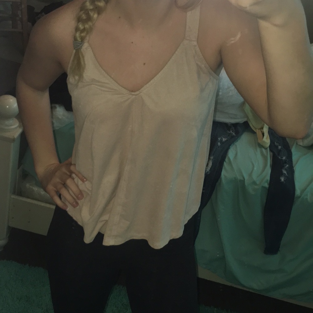 RUE 21 tank